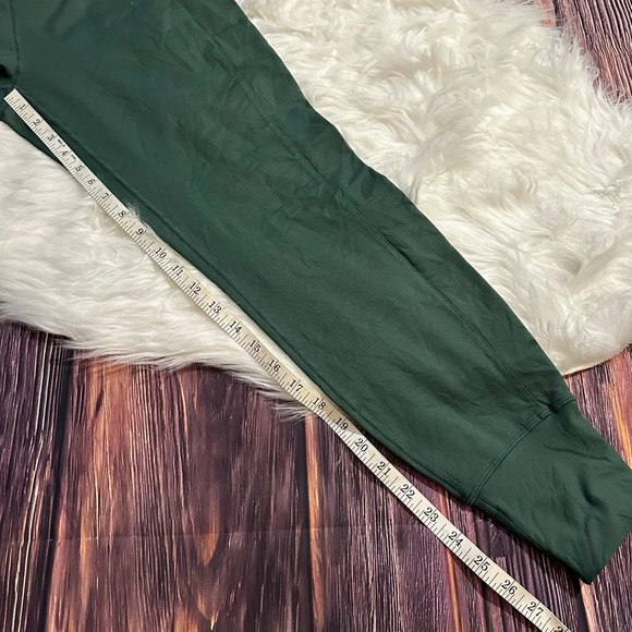 Fabletics Women’s Joggers Size Small - Picture 4 of 5